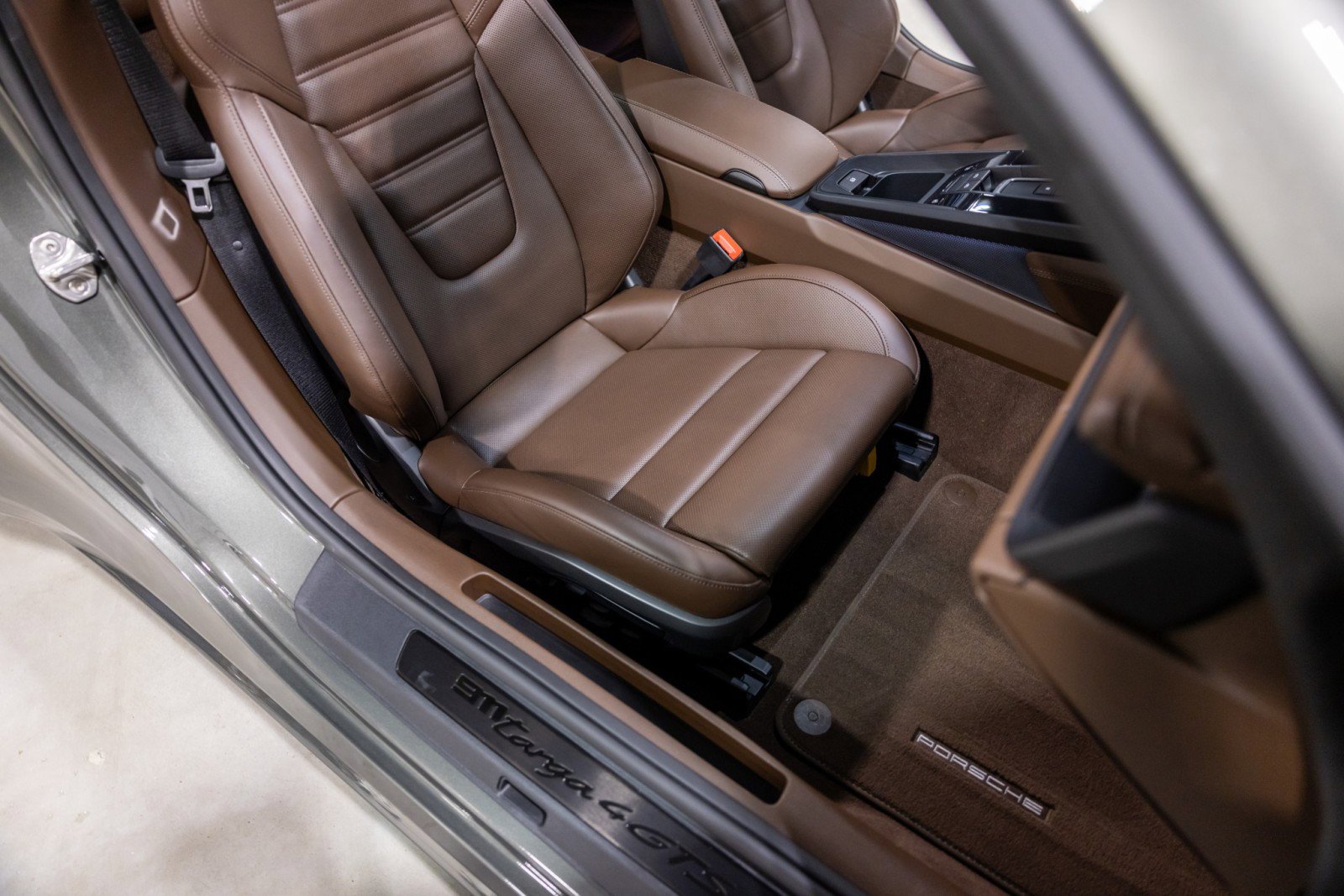Used 2023 Porsche 911 Targa 4 GTS image 31