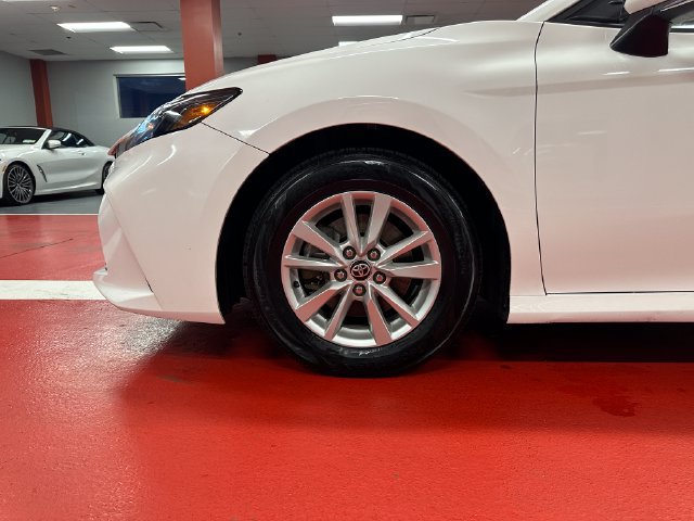 Used 2025 Toyota Camry LE FWD image 28