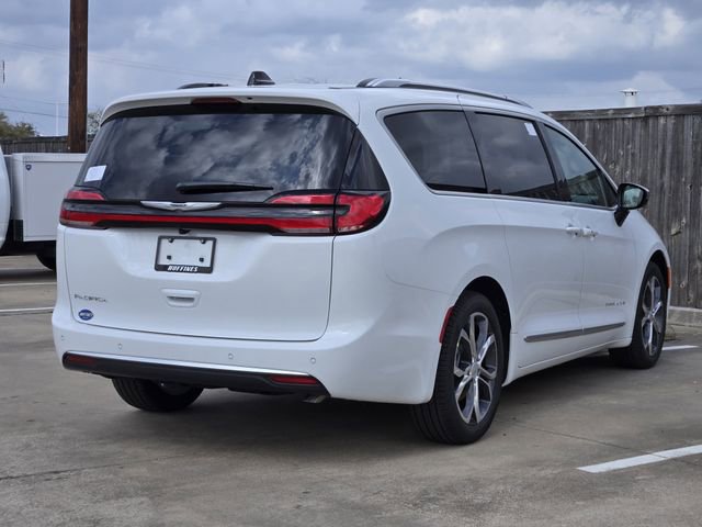 New 2026 Chrysler Pacifica Pinnacle FWD image 4