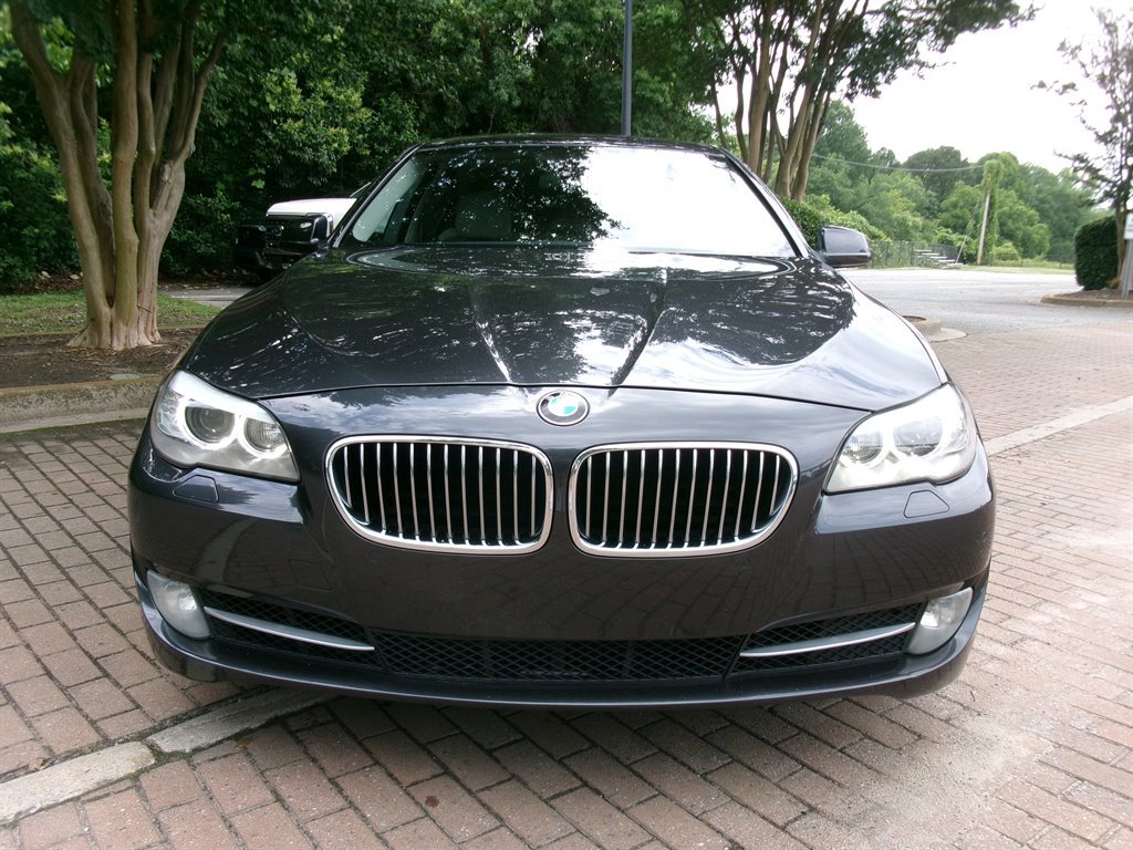 Used 2011 BMW 535i xDrive Sedan AWD/4WD image 2