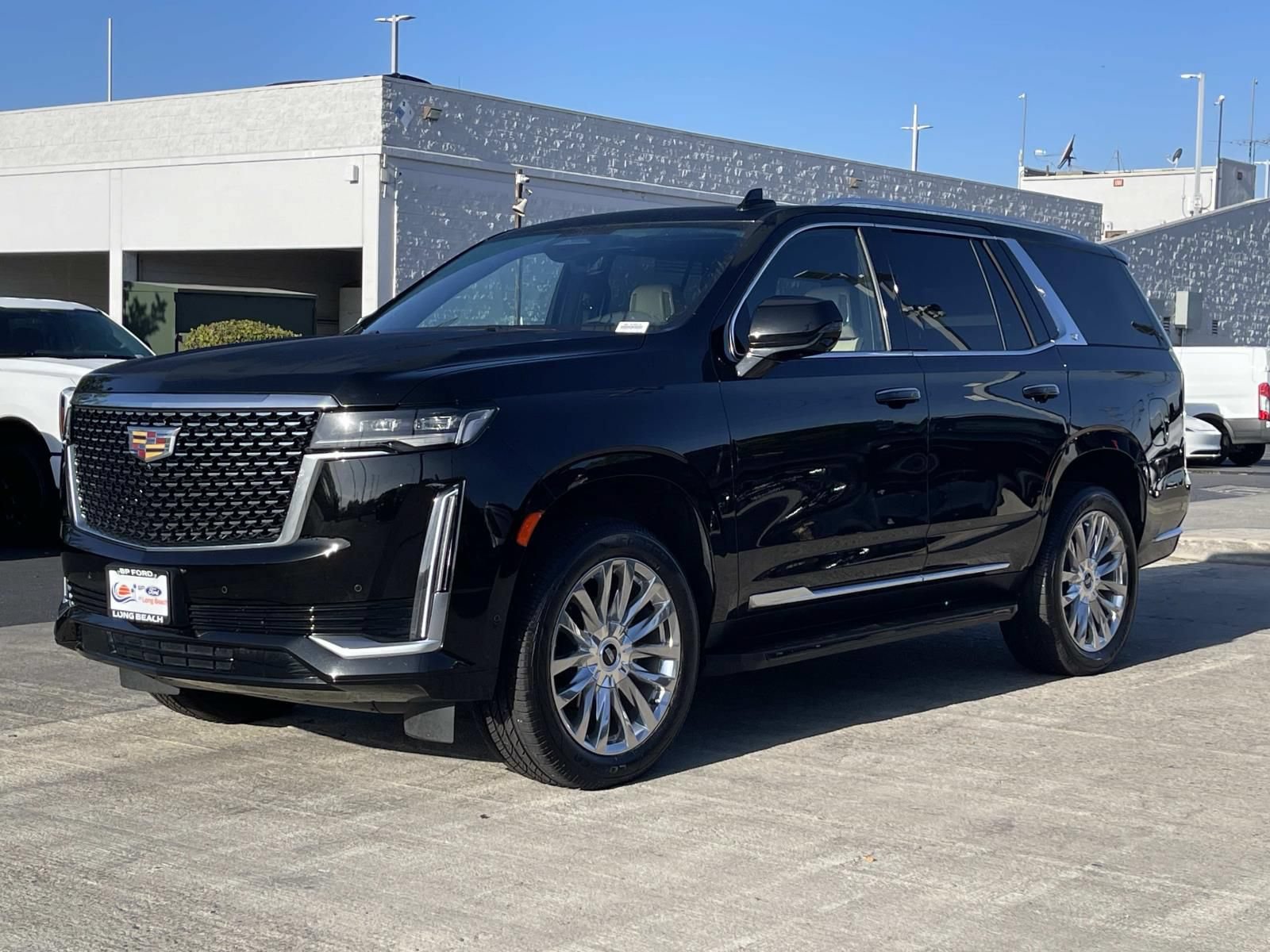 Used 2024 Cadillac Escalade Premium Luxury RWD image 5