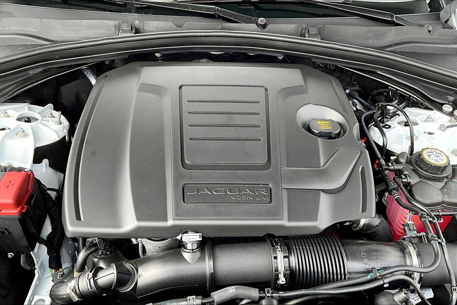 New 2026 Jaguar F-PACE R-Dynamic S image 11