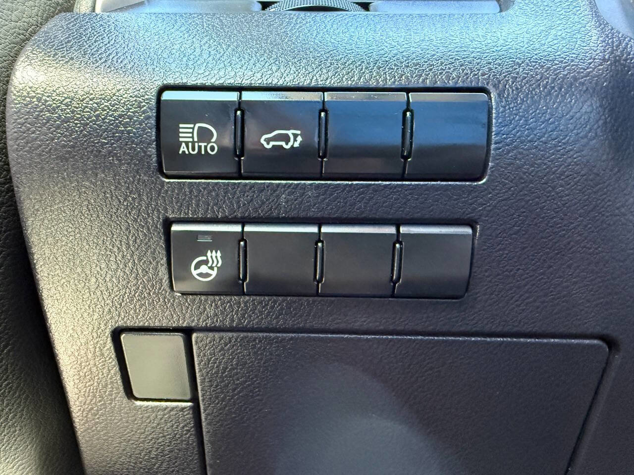 Used 2017 Lexus RX 350 Base AWD 4dr SUV w/ Premium Package image 31