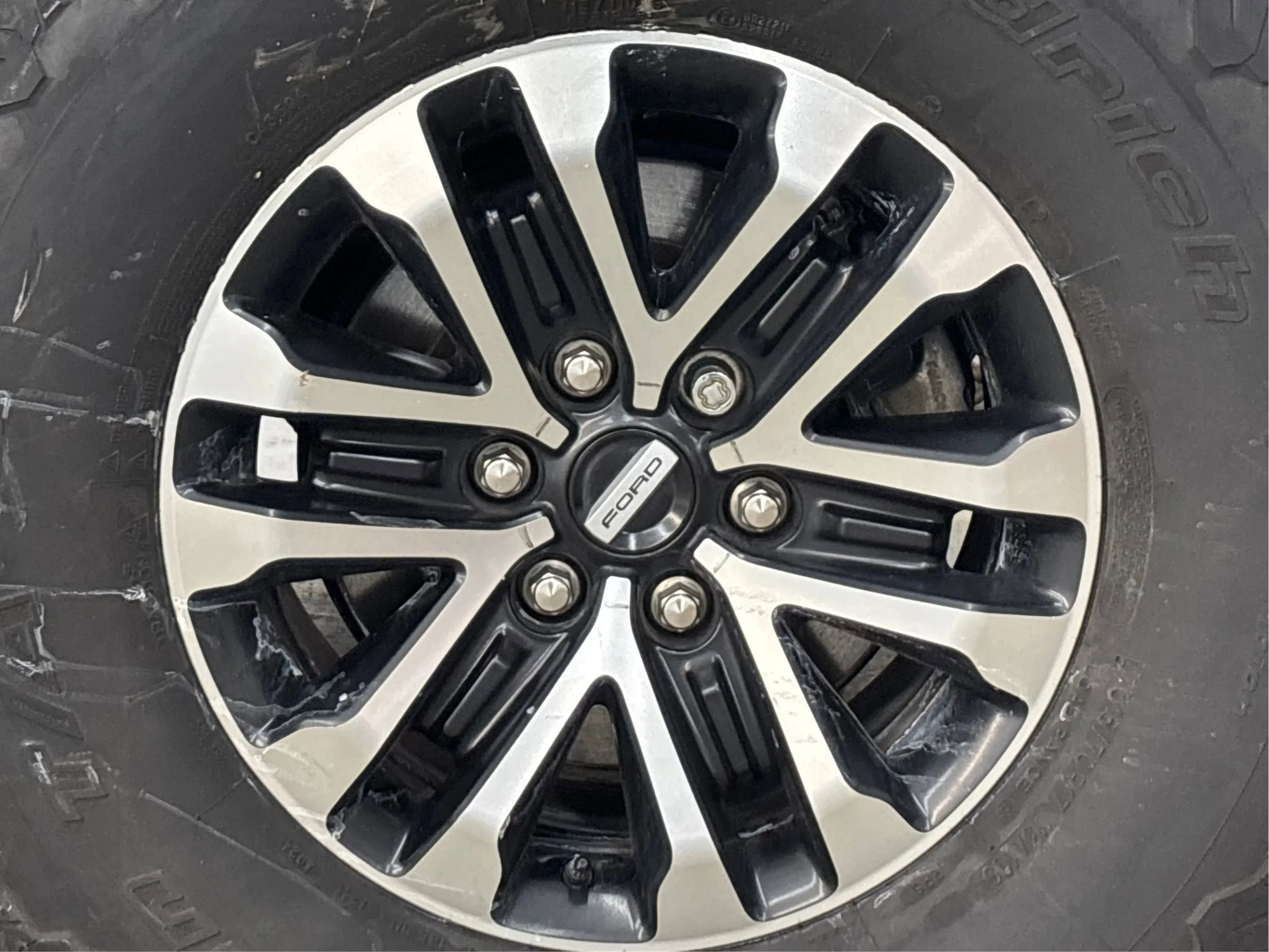 Used 2019 Ford F150 Raptor w/ Equipment Group 802A Luxury image 31