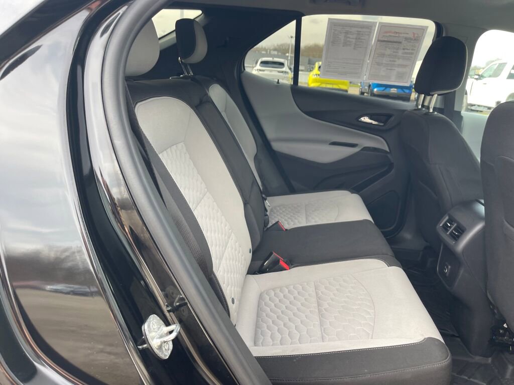 Used 2020 Chevrolet Equinox LT w/ Driver Convenience Package image 19