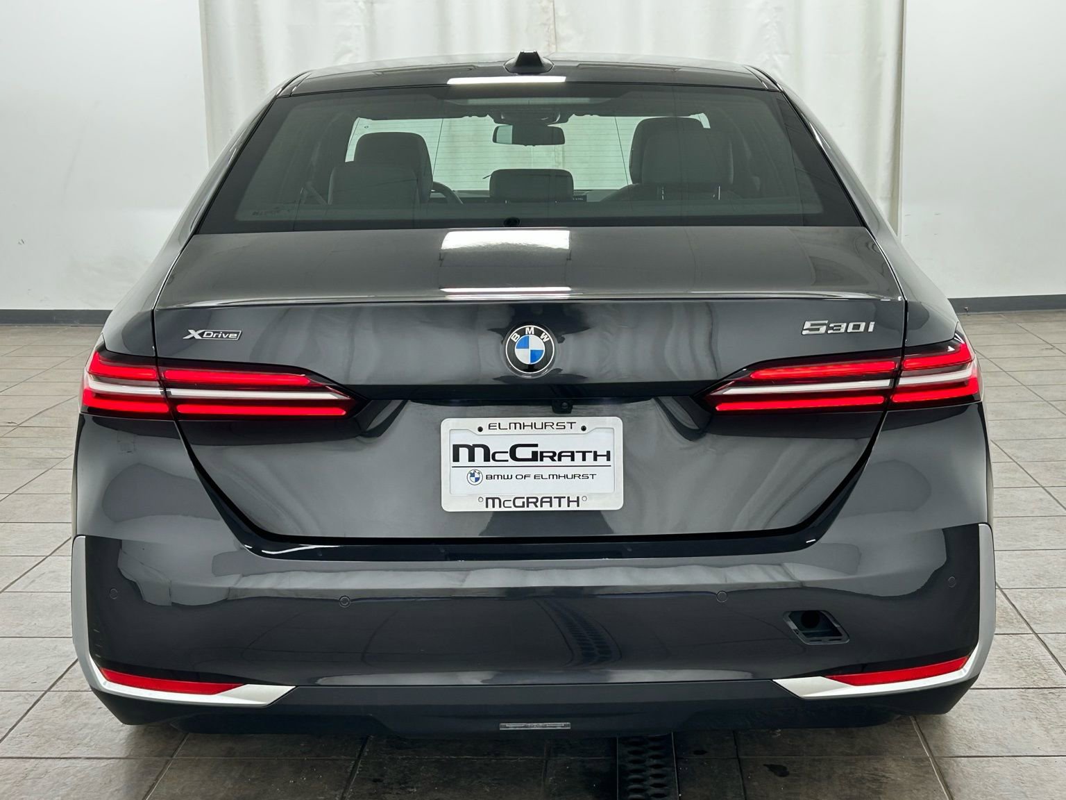 Used 2025 BMW 530i xDrive w/ Premium Package image 46