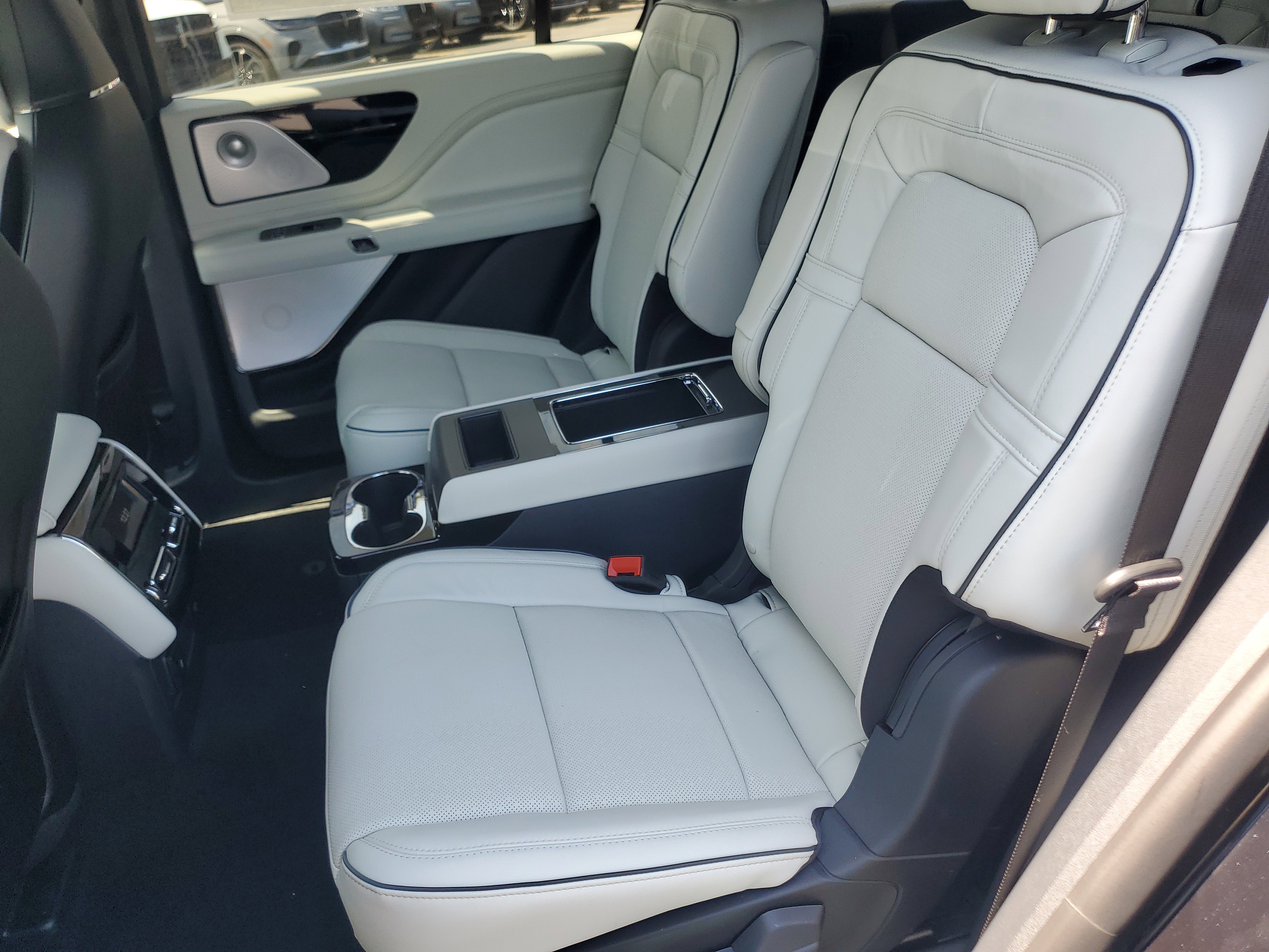 New 2026 Lincoln Aviator Black Label w/ Dynamic Handling Package AWD/4WD image 26