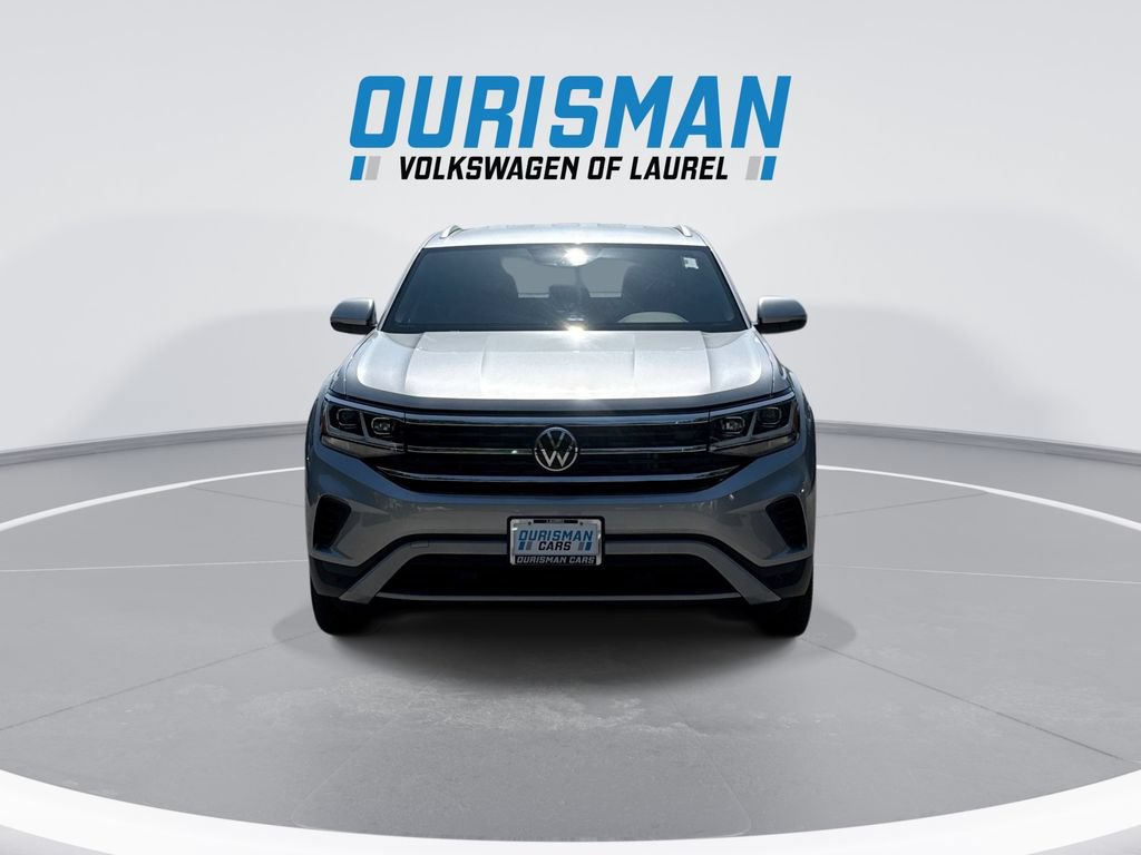Used 2023 Volkswagen Atlas Cross Sport SE AWD/4WD image 3