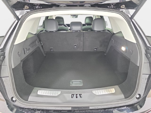 New 2026 Lincoln Nautilus Reserve AWD/4WD image 32