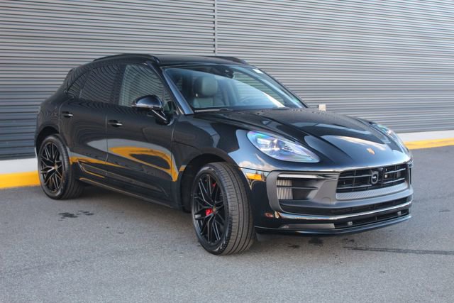 New 2026 Porsche Macan GTS image 10