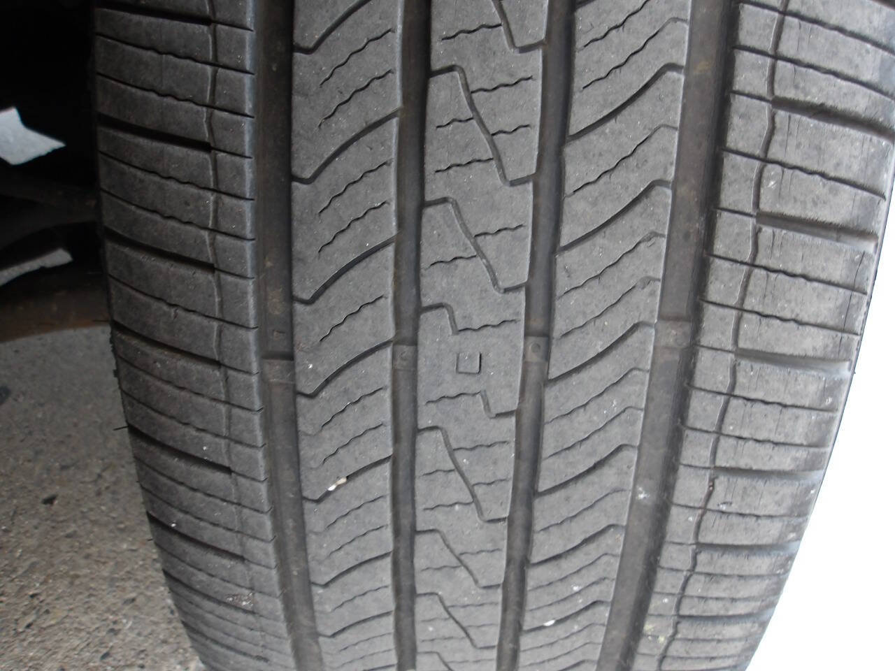 Used 2014 Chevrolet Captiva Sport LS FWD image 37