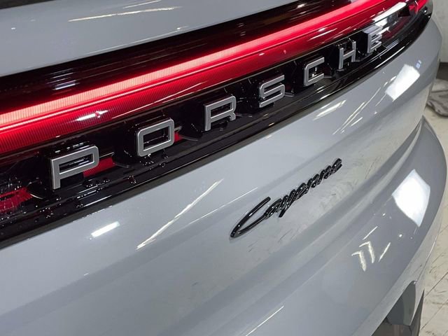 New 2026 Porsche Cayenne Coupe AWD/4WD image 9