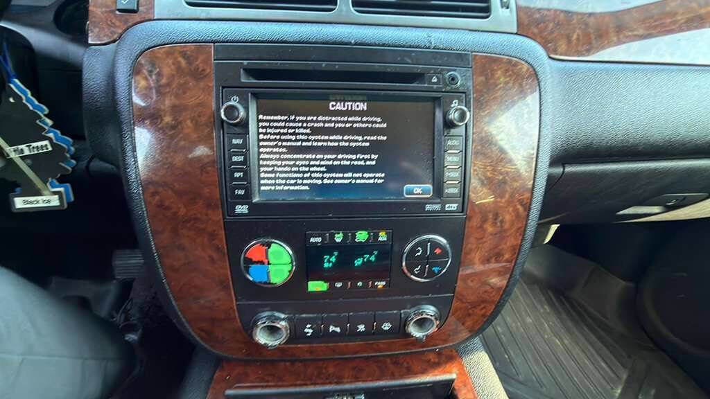 Used 2007 Chevrolet Tahoe LTZ w/ LTZ Preferred Equipment Group image 16