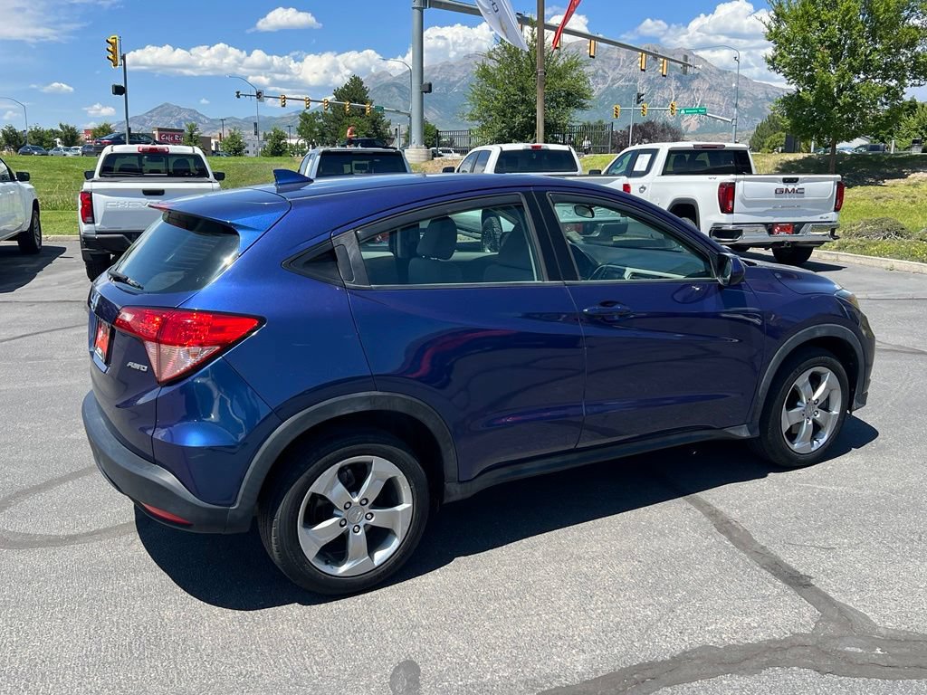 Used 2017 Honda HR-V LX image 8