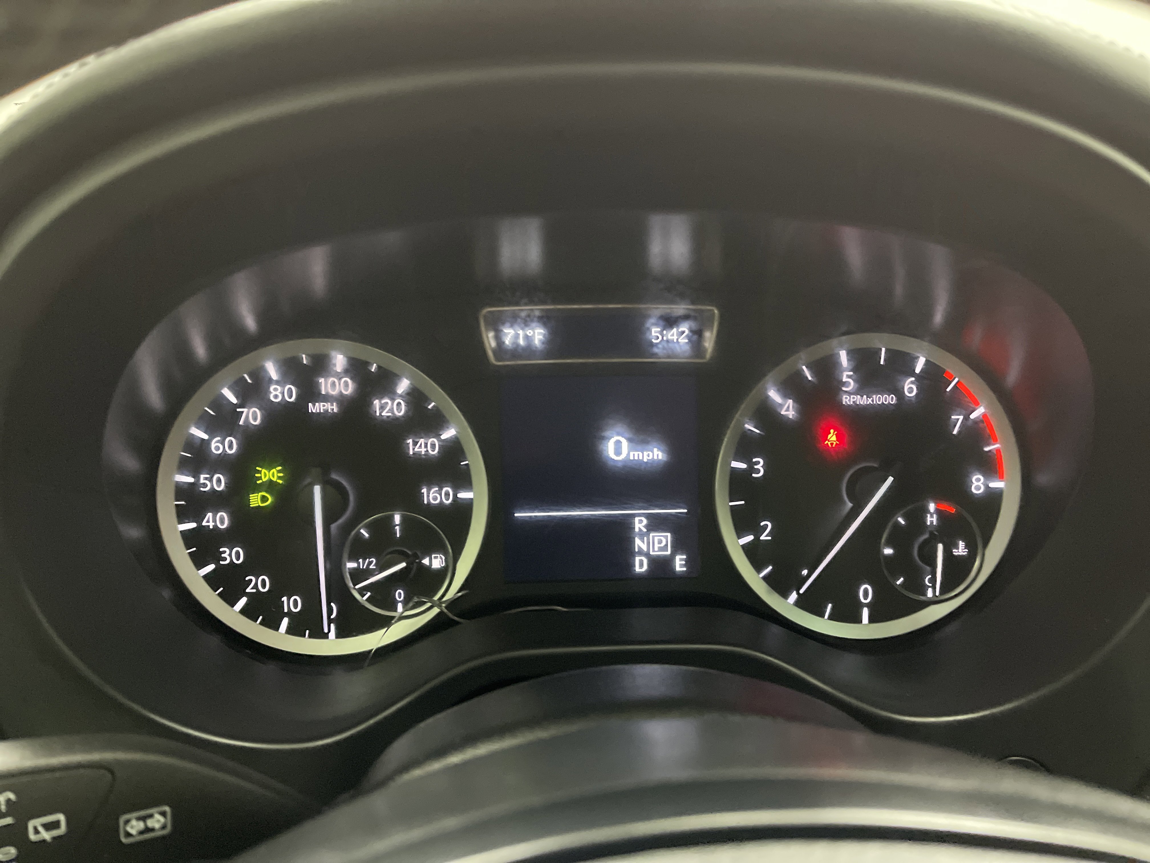 Used 2018 INFINITI QX30 Premium w/ Cargo Package image 31