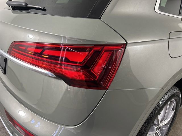 Used 2023 Audi SQ5 Premium Plus w/ Premium Plus Package image 14