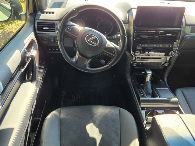 Used 2022 Lexus GX 460 Premium w/ Premium Package AWD/4WD image 6