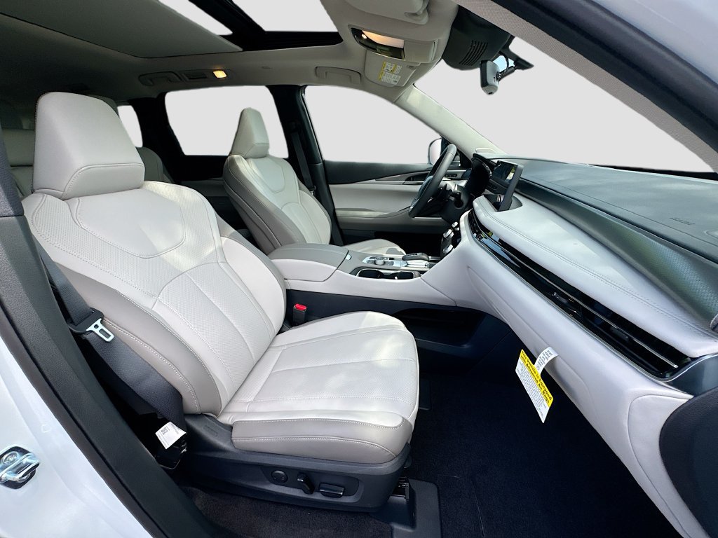 New 2027 INFINITI QX60 Luxe w/ Cargo Package FWD image 31