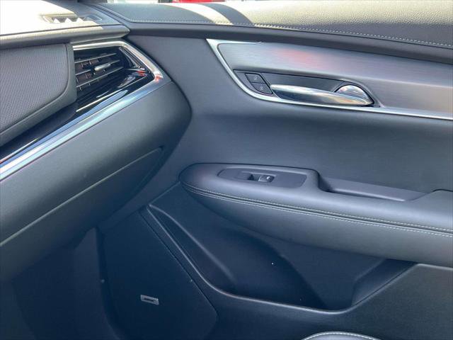 Certified 2024 Cadillac XT6 Luxury image 36