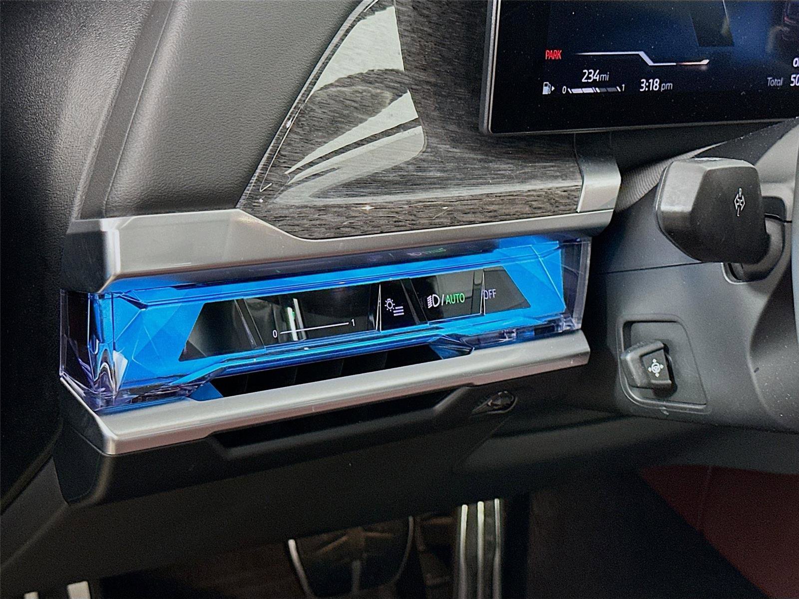 Used 2023 BMW 760i xDrive image 10