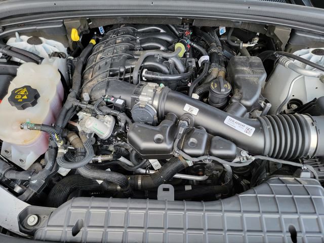 Certified 2023 Jeep Grand Cherokee Laredo w/ Luxury Tech Group I image 40