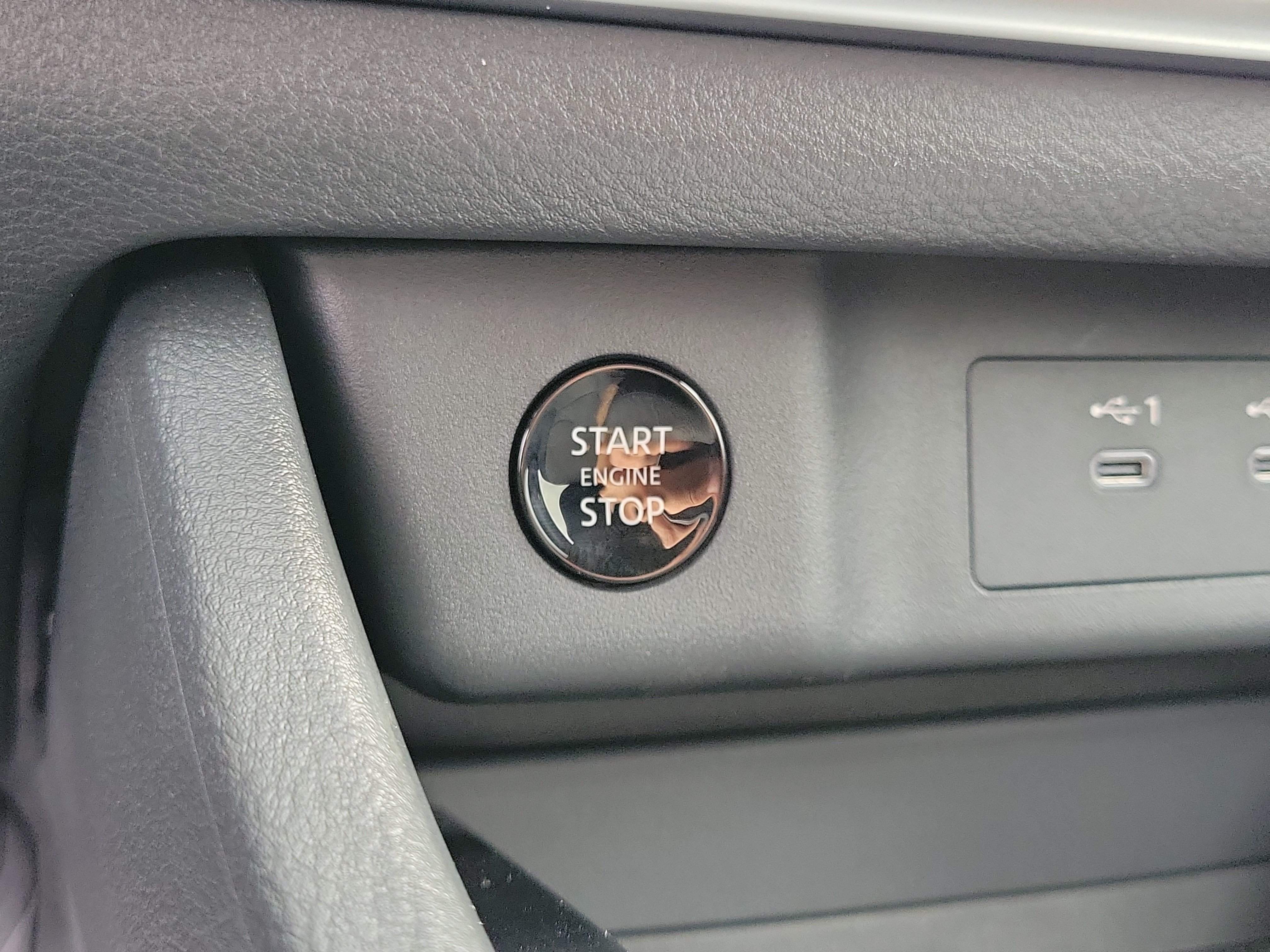 New 2026 Nissan Rogue SV w/ Cold Weather Package AWD/4WD image 28