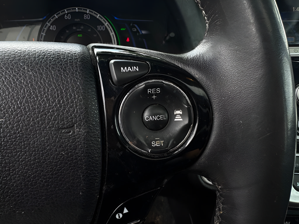 Used 2015 Honda Accord Touring image 26