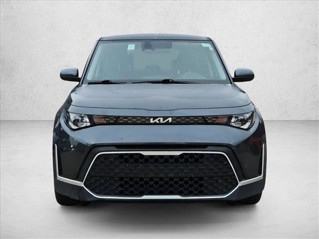 Used 2025 Kia Soul LX w/ LX Technology Package image 2