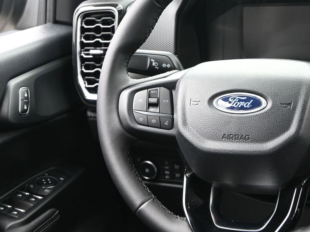 New 2025 Ford Ranger XLT w/ FX4 Off-Road Package image 33