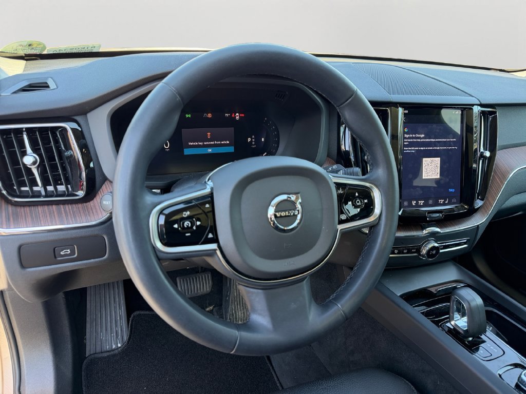 Certified 2024 Volvo XC60 B5 Plus w/ Protection Package Premier AWD/4WD image 20