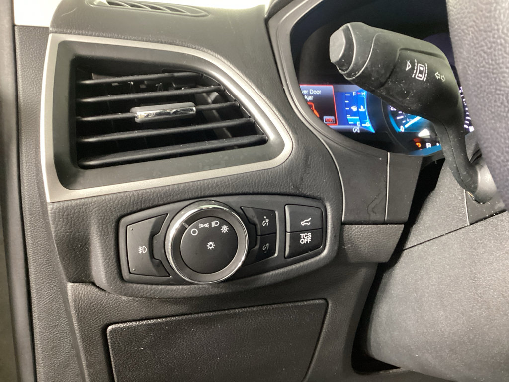 Used 2023 Ford Edge SEL w/ Convenience Package image 24