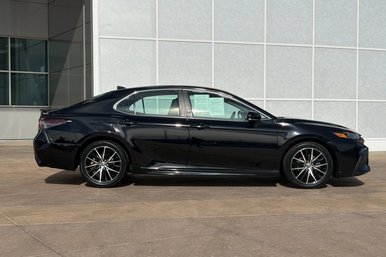 Certified 2023 Toyota Camry SE video 3