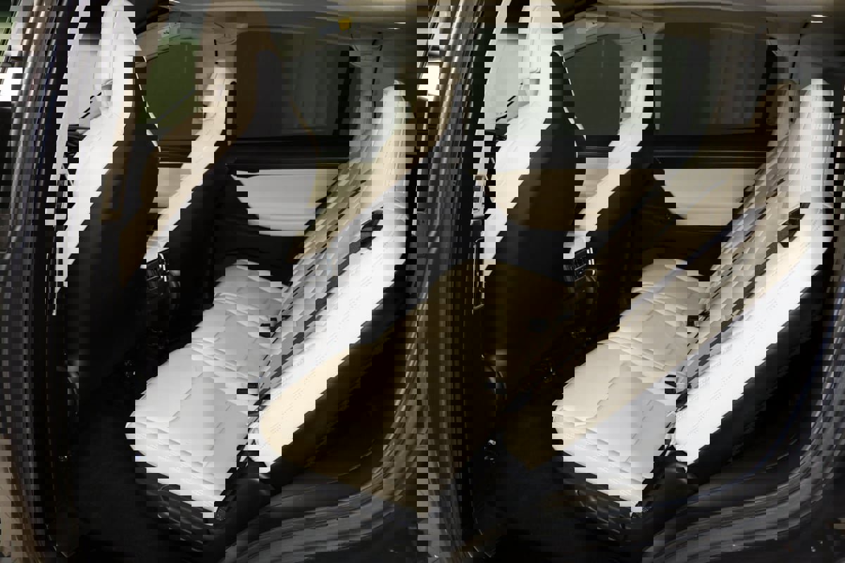 Used 2017 Tesla Model X 75D image 24