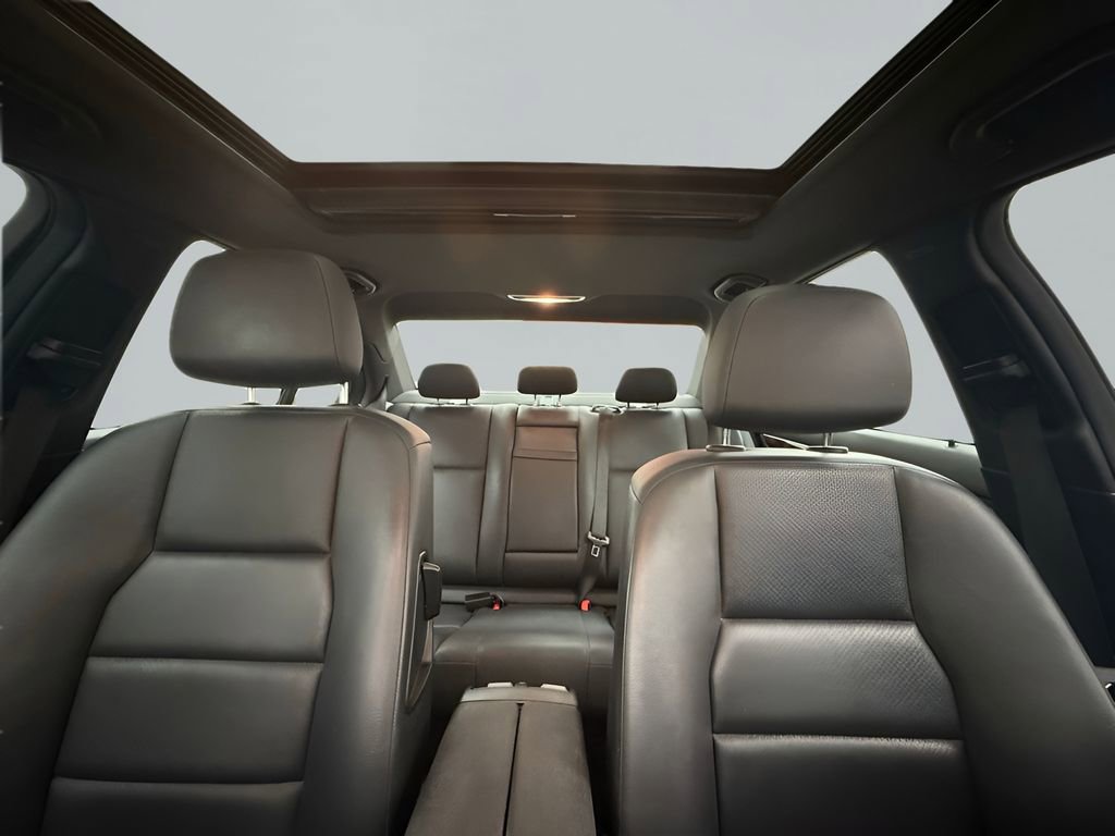Used 2013 Mercedes-Benz C 250 Sedan image 14