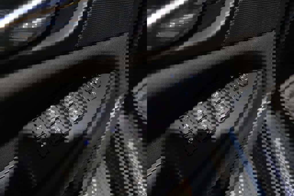 Used 2020 Cadillac Escalade ESV Platinum AWD/4WD image 21