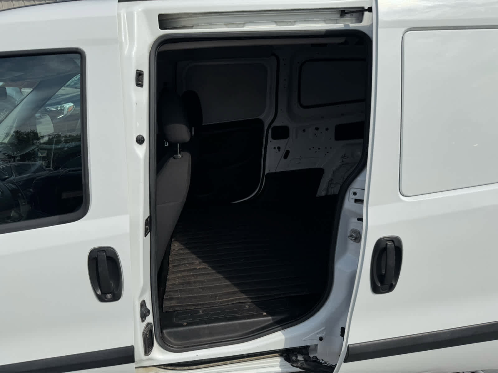 Used 2017 RAM ProMaster City Tradesman w/ Rear Back-up Camera Group FWD image 12