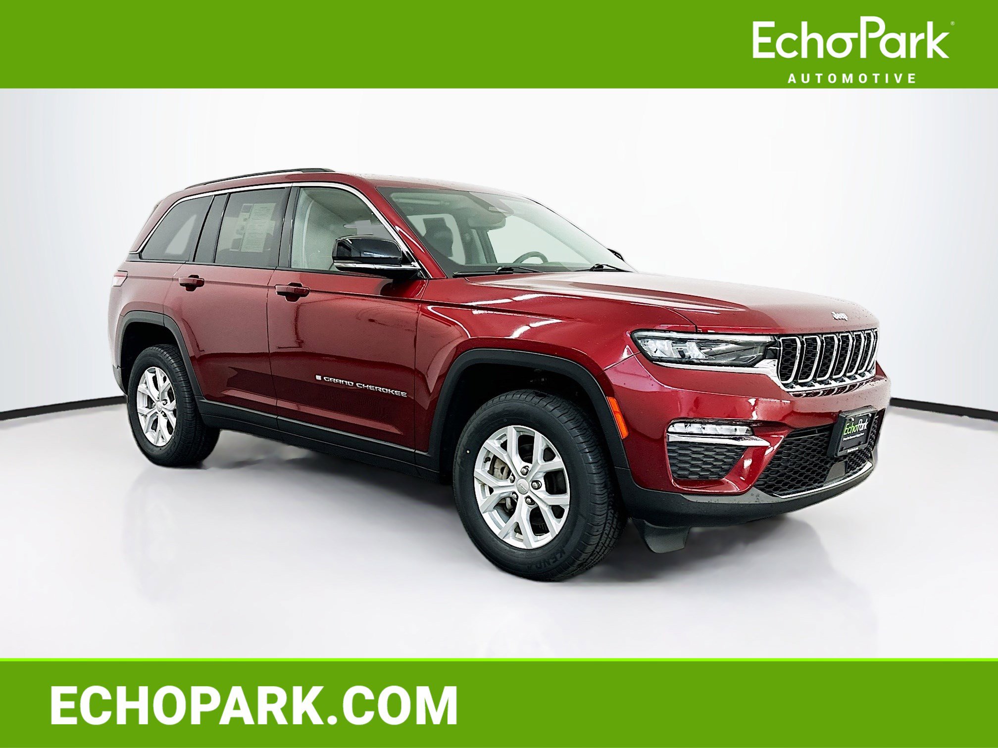 Used 2023 Jeep Grand Cherokee Limited AWD/4WD image 1