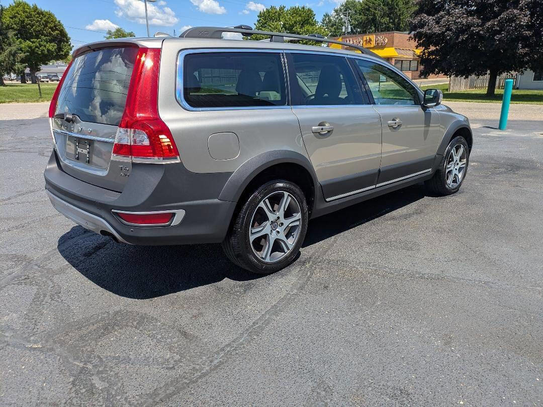 Used 2015 Volvo XC70 T6 Premier Plus AWD/4WD image 6