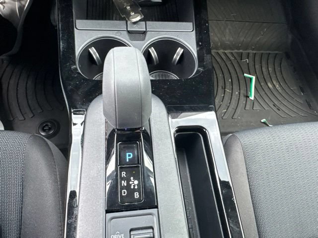 Used 2025 Toyota Prius LE FWD image 14