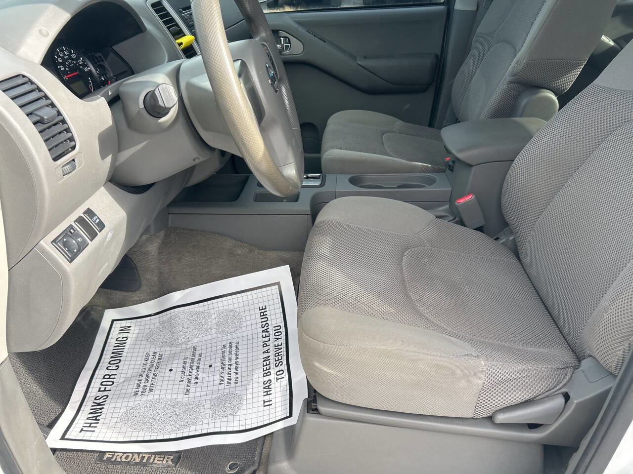 Used 2012 Nissan Frontier SV image 16