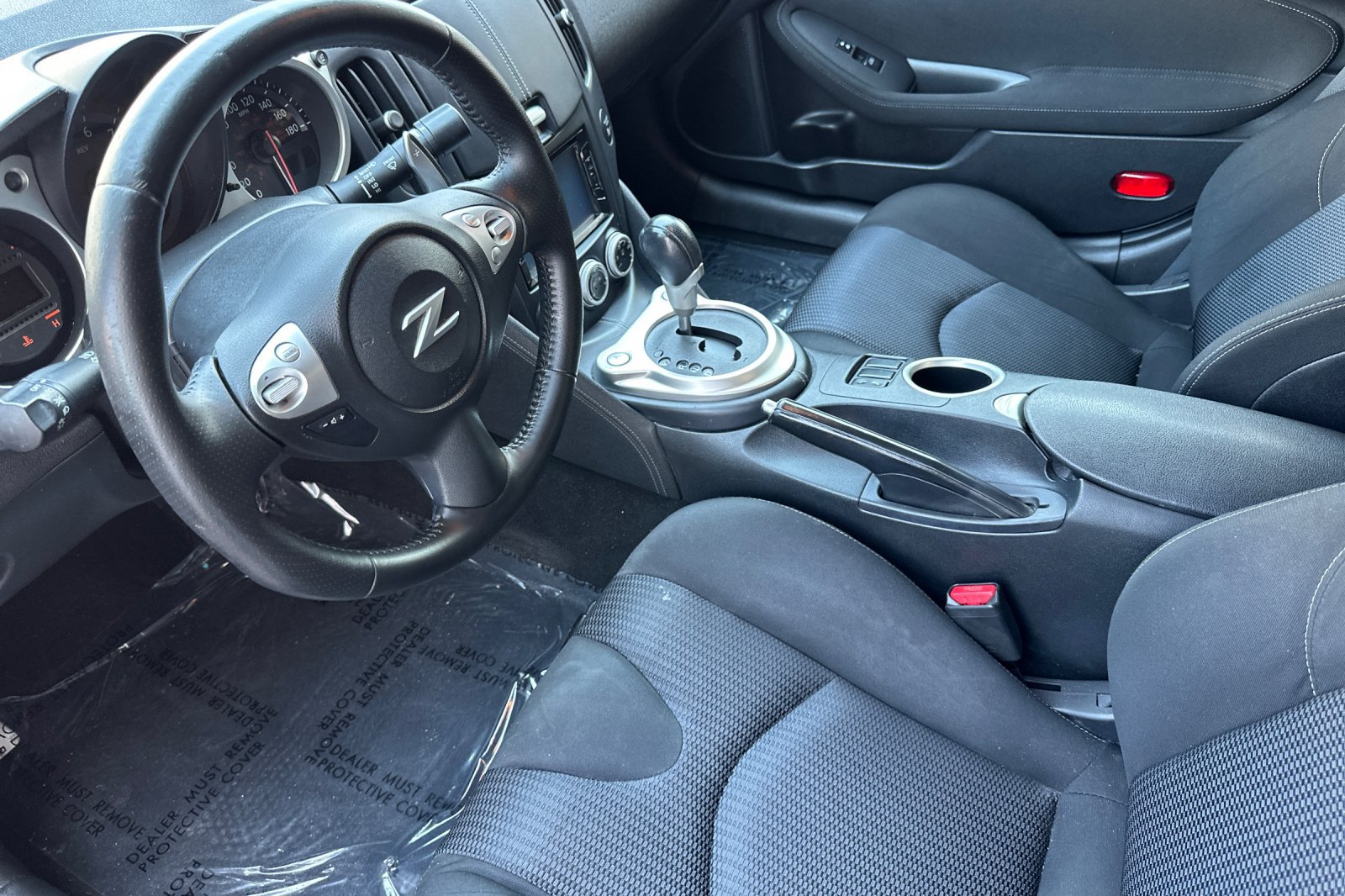 Used 2013 Nissan 370Z Coupe RWD image 10