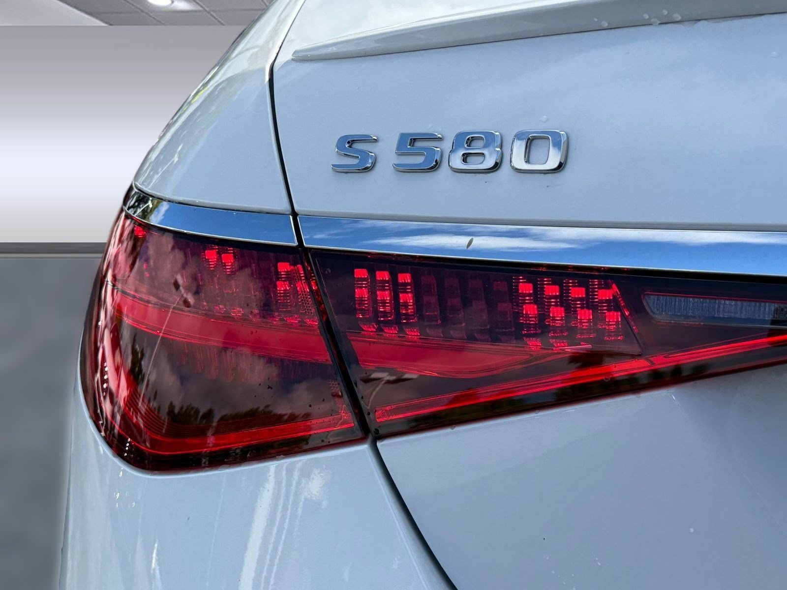 New 2026 Mercedes-Benz S 580 4MATIC Sedan image 9