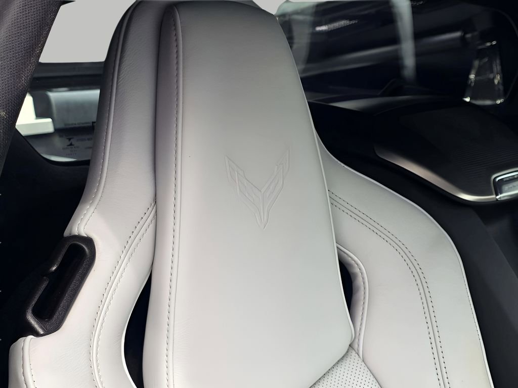 Used 2021 Chevrolet Corvette Stingray Preferred Cpe w/ Battery Protection Package image 14