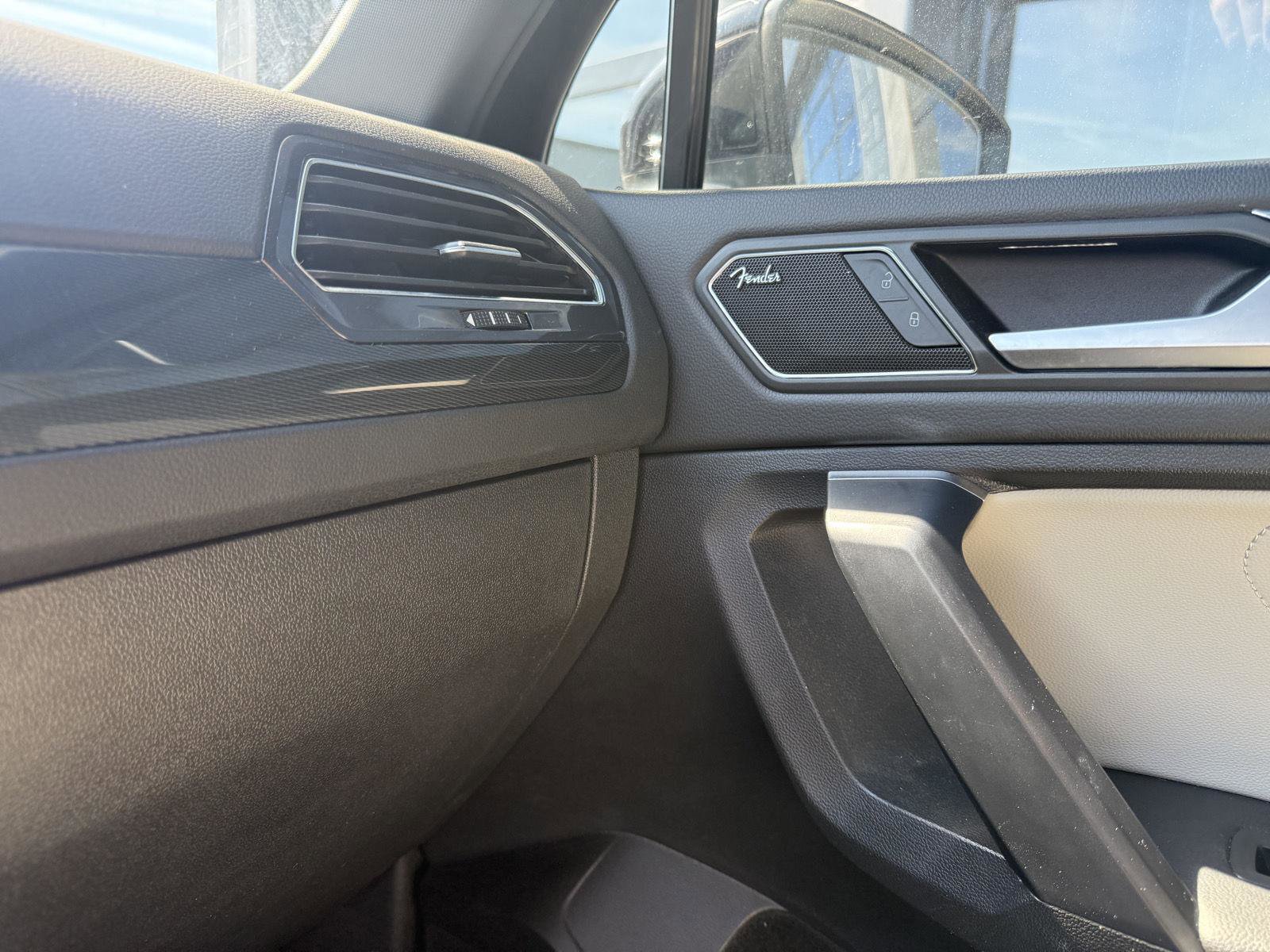 Used 2021 Volkswagen Tiguan SEL Premium R-Line w/ 3rd Row Seat Package AWD/4WD image 10
