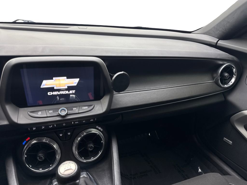 Used 2021 Chevrolet Camaro LT w/ Technology Package RWD image 47