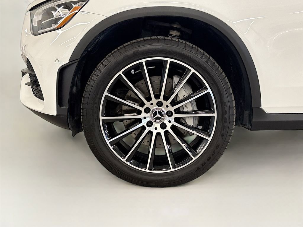 Used 2023 Mercedes-Benz GLC 300 4MATIC Coupe image 24