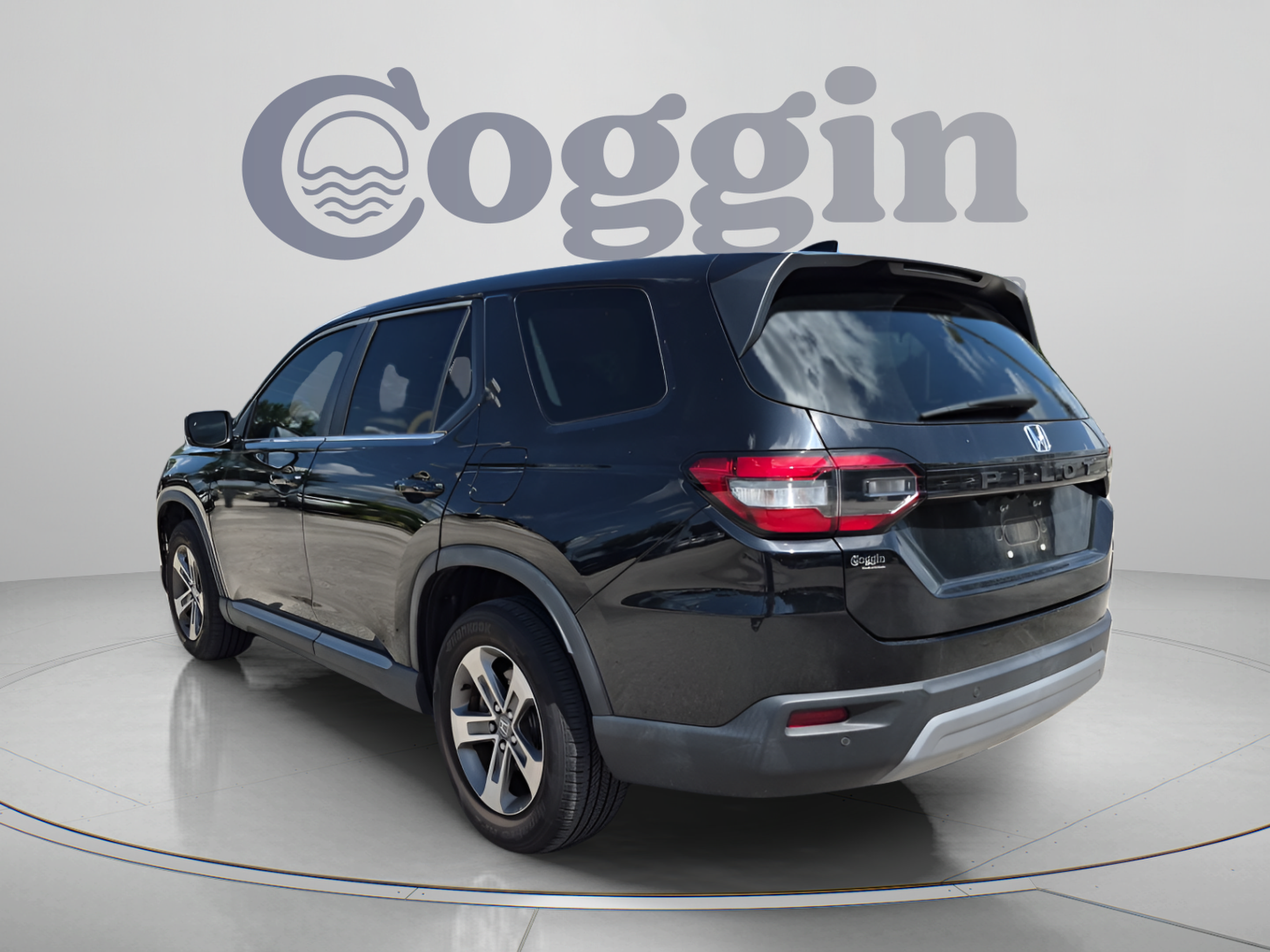 Certified 2023 Honda Pilot EX-L image 4