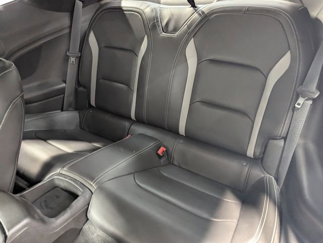 Used 2021 Chevrolet Camaro LT RWD image 9