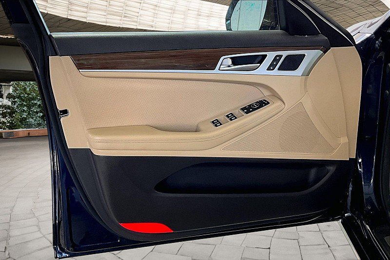 Used 2020 Genesis G80 3.8 RWD image 14
