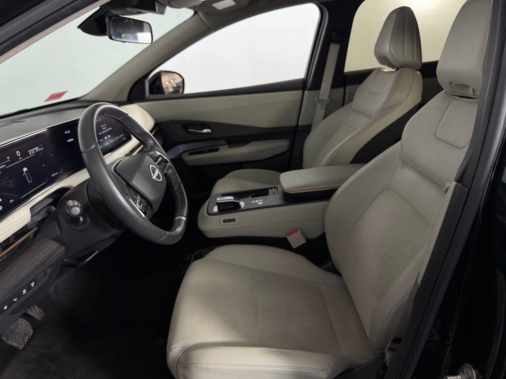 Used 2024 Nissan Ariya AWD image 22